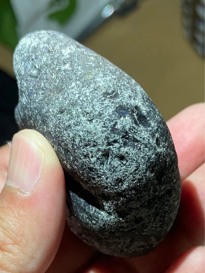 研磨品　十勝石玲瓏　ブルー系シラー　レインボーオブシディアン