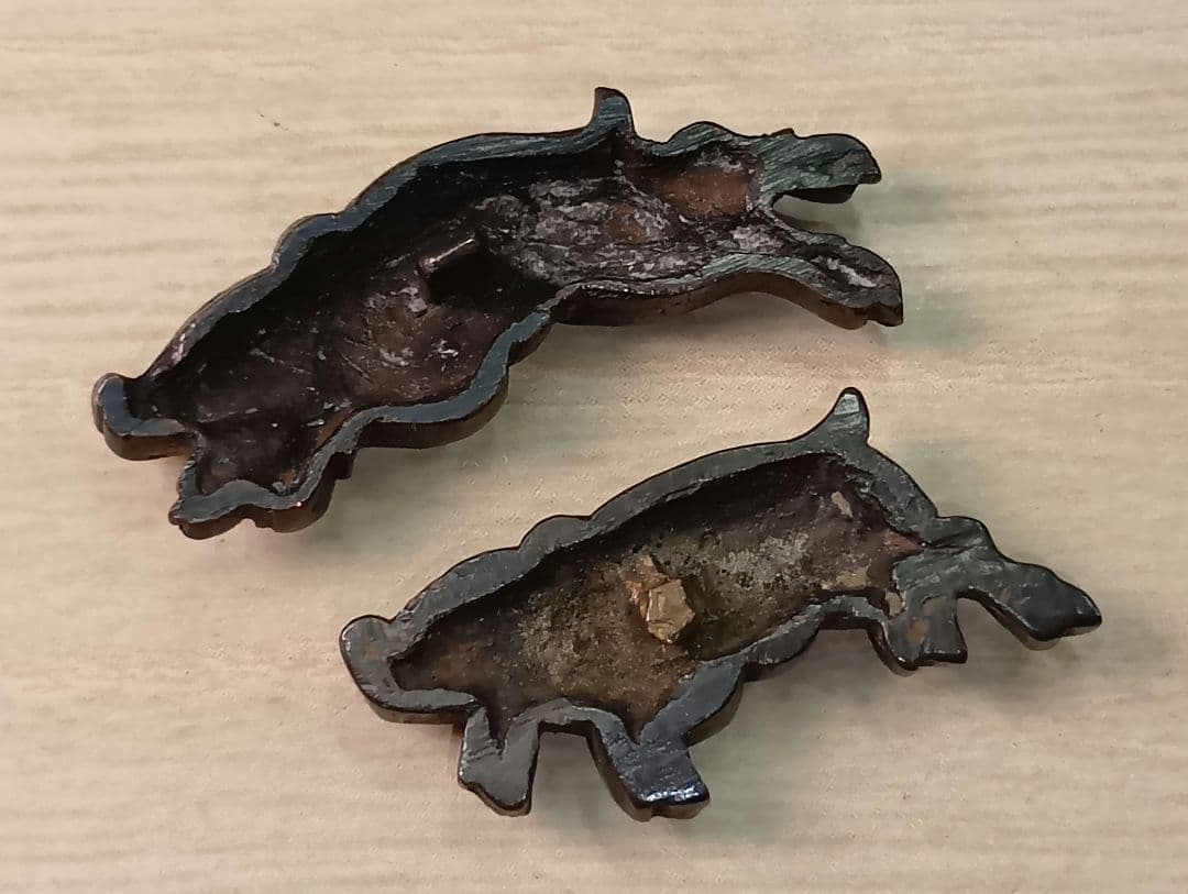 煙草入れ／猪目貫／前金具