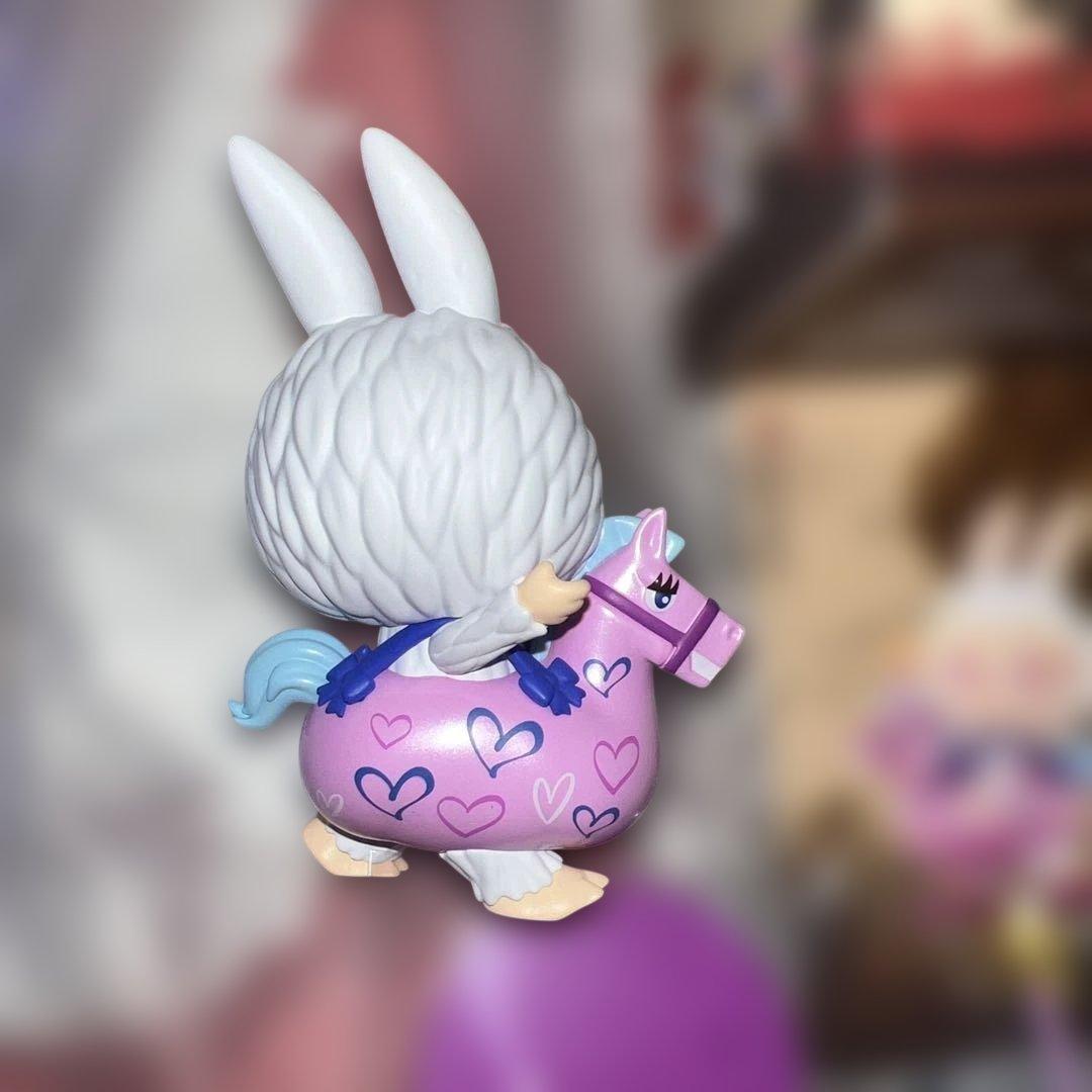 POP MART 馬力全開 ラブブ　Golden Gallop 正規品　新品