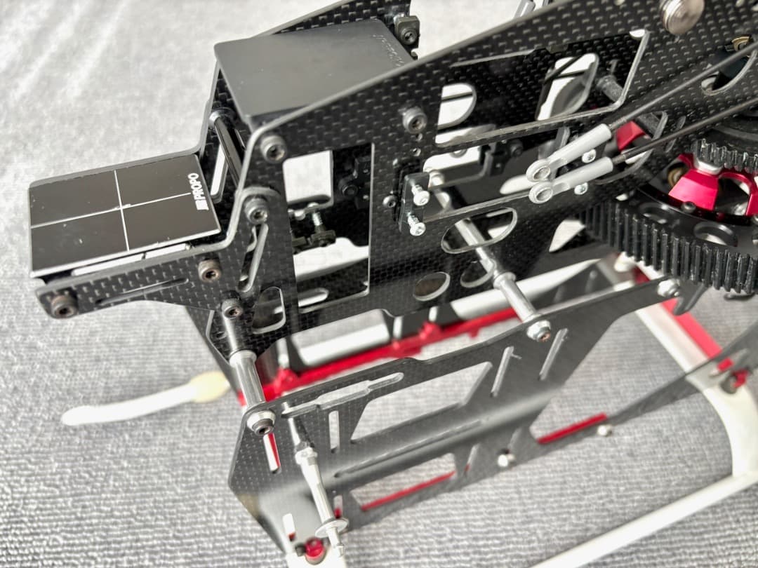 ラジコンヘリ JRPROPO シルフィードE12-700 機体＆メカボディセット