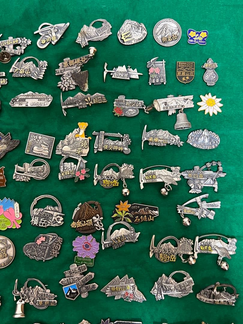 山　ピンバッジ 約100個セット