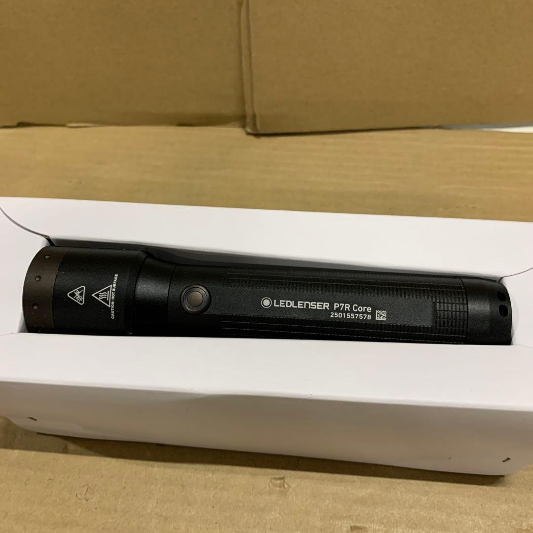 新品　レッドレンザー　P7R Core LEDフラッシュライト USB充電式