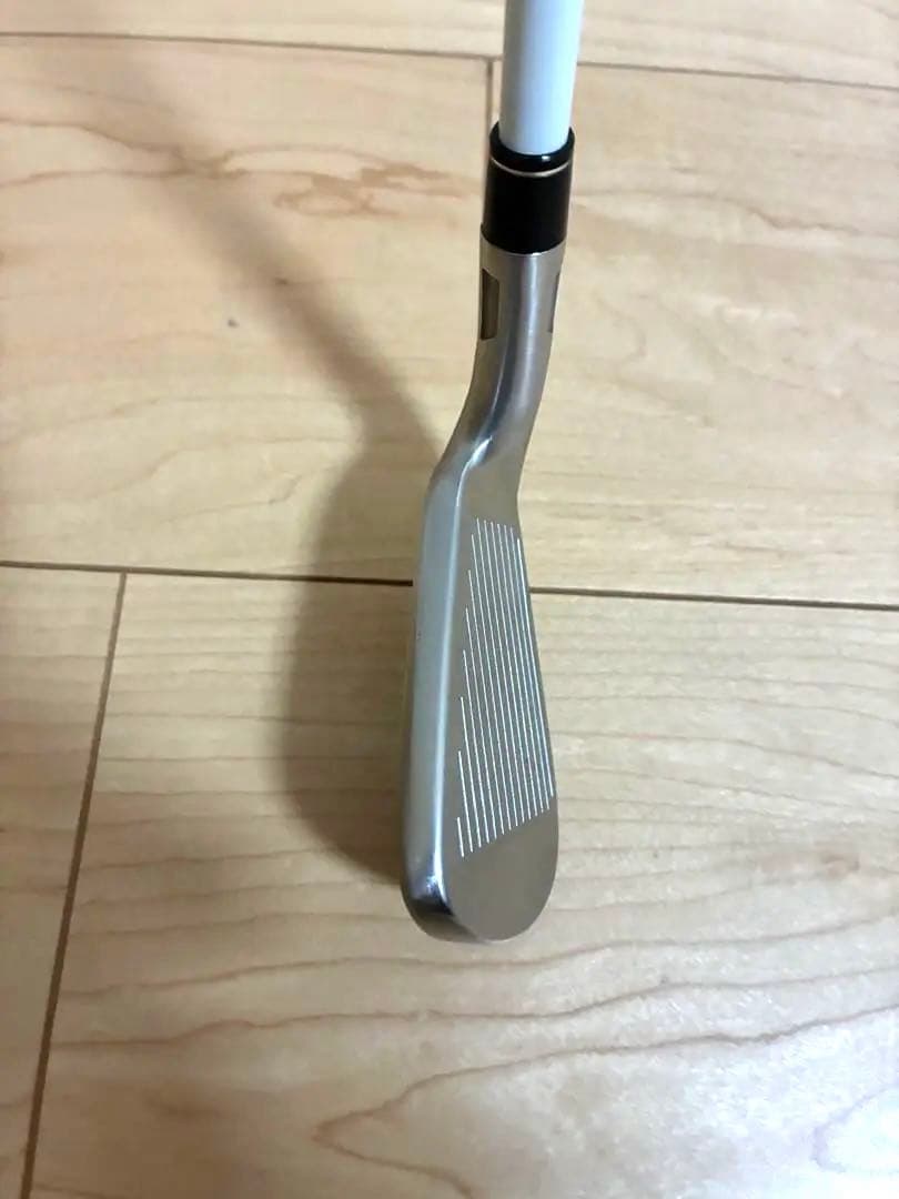 SIM2 MAX 7番アイアン　カーボンシャフト　フレックスL レディース