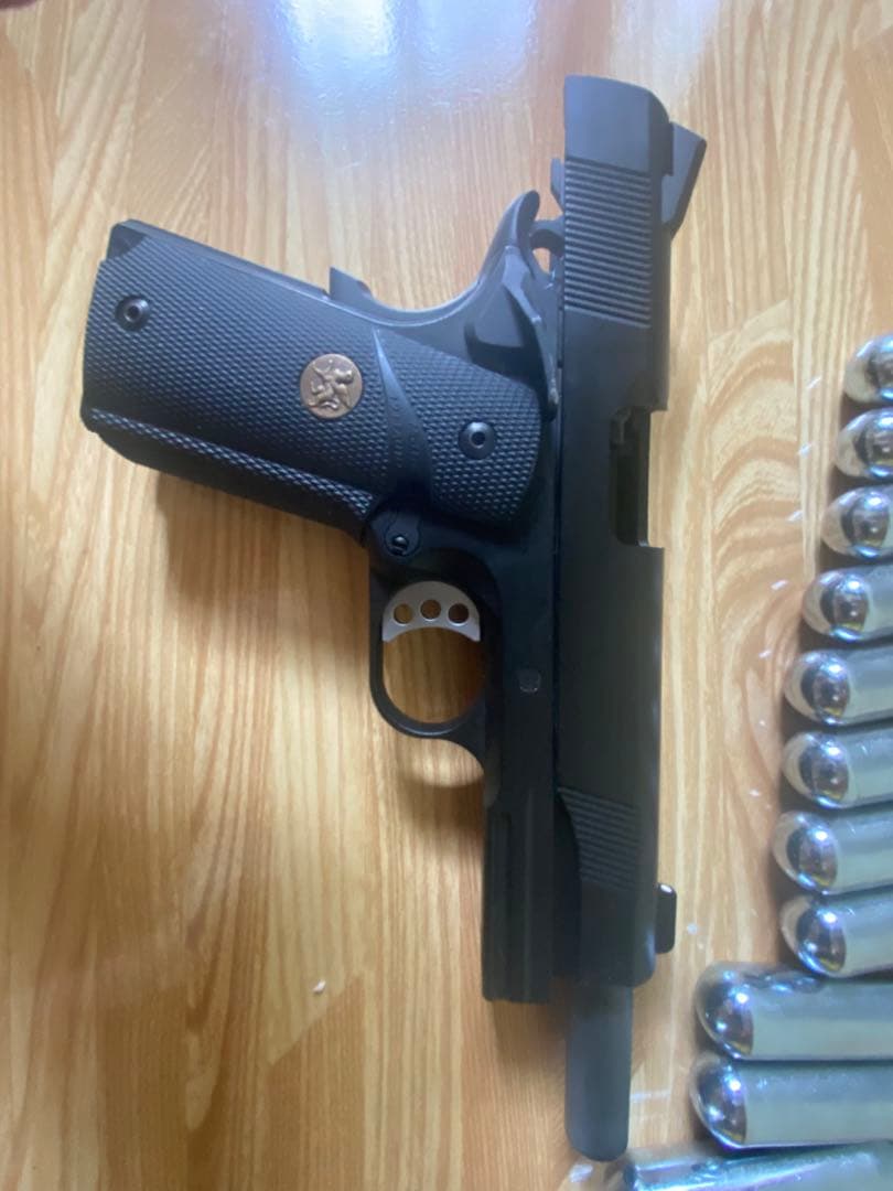 カーボネイトm45cqpスペアマガジンco2ボンベ付き