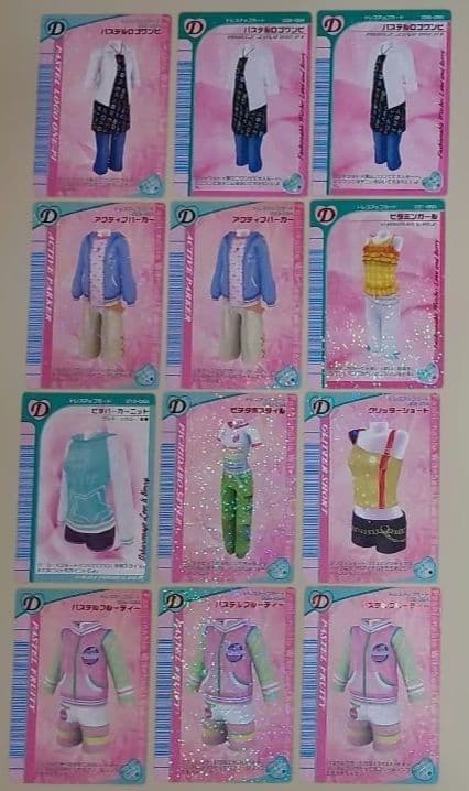 ①ラブandベリー ゲームカード １４３枚 ＆ クリアフォルダーケース