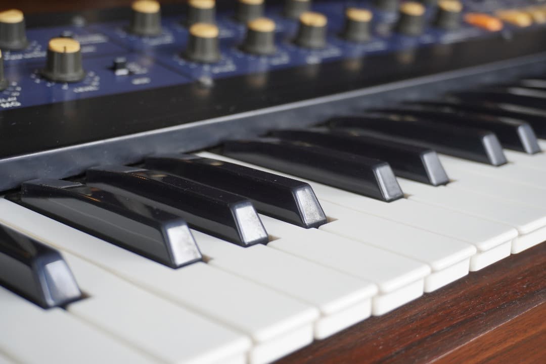 【値下げ】KORG Polysix アナログシンセサイザー