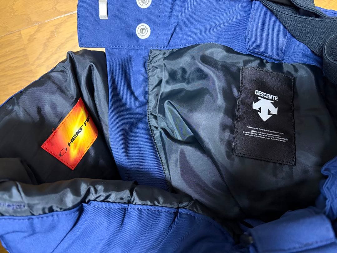 DESCENTE スキーウェア 上下セット　手袋付き