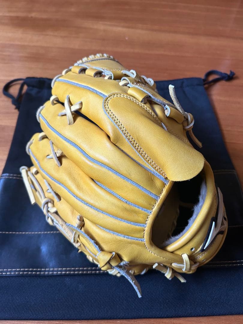 ミズノ野球グラブ　投手用　グローバルエリート