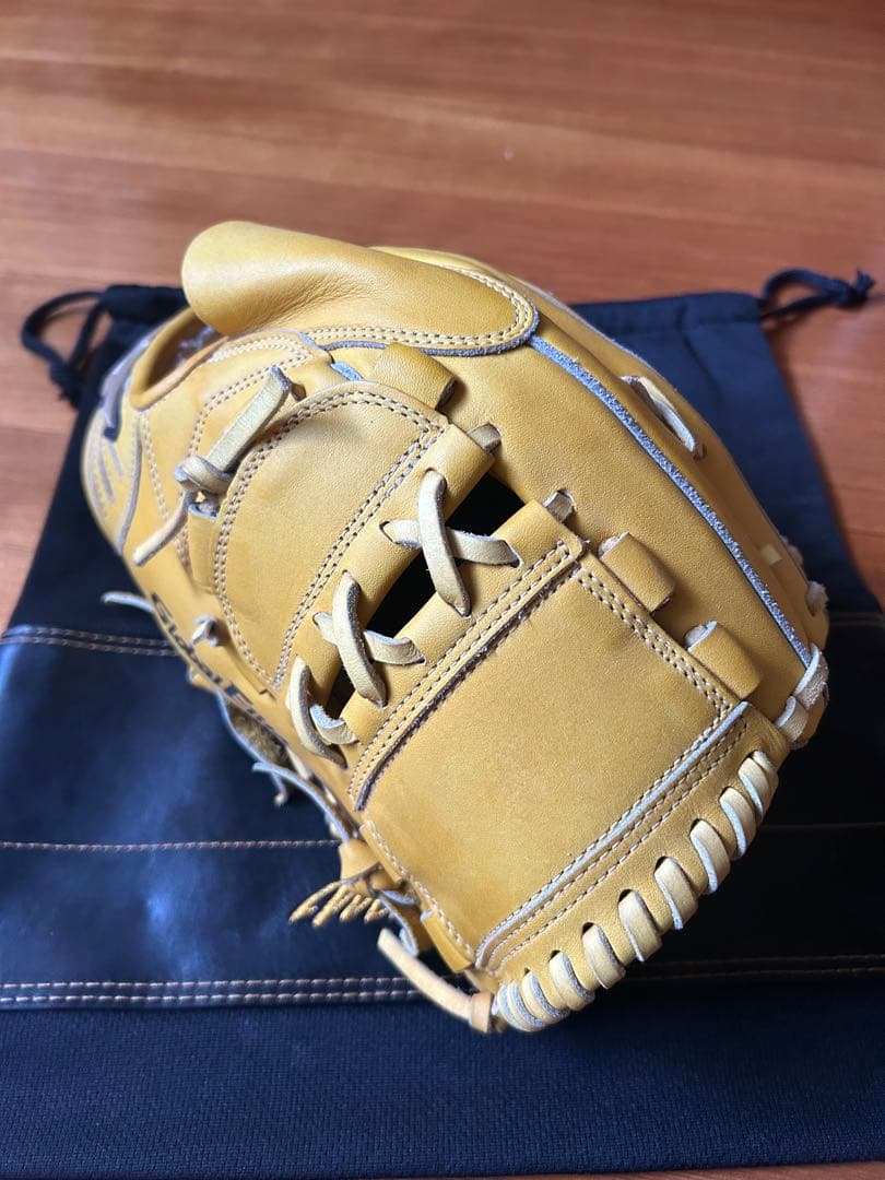 ミズノ野球グラブ　投手用　グローバルエリート