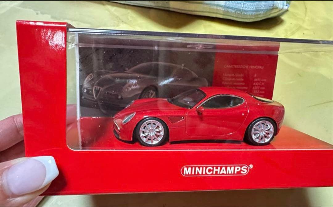 MINICHAMPS アルファロメオ 8C コンペティツィオーネ