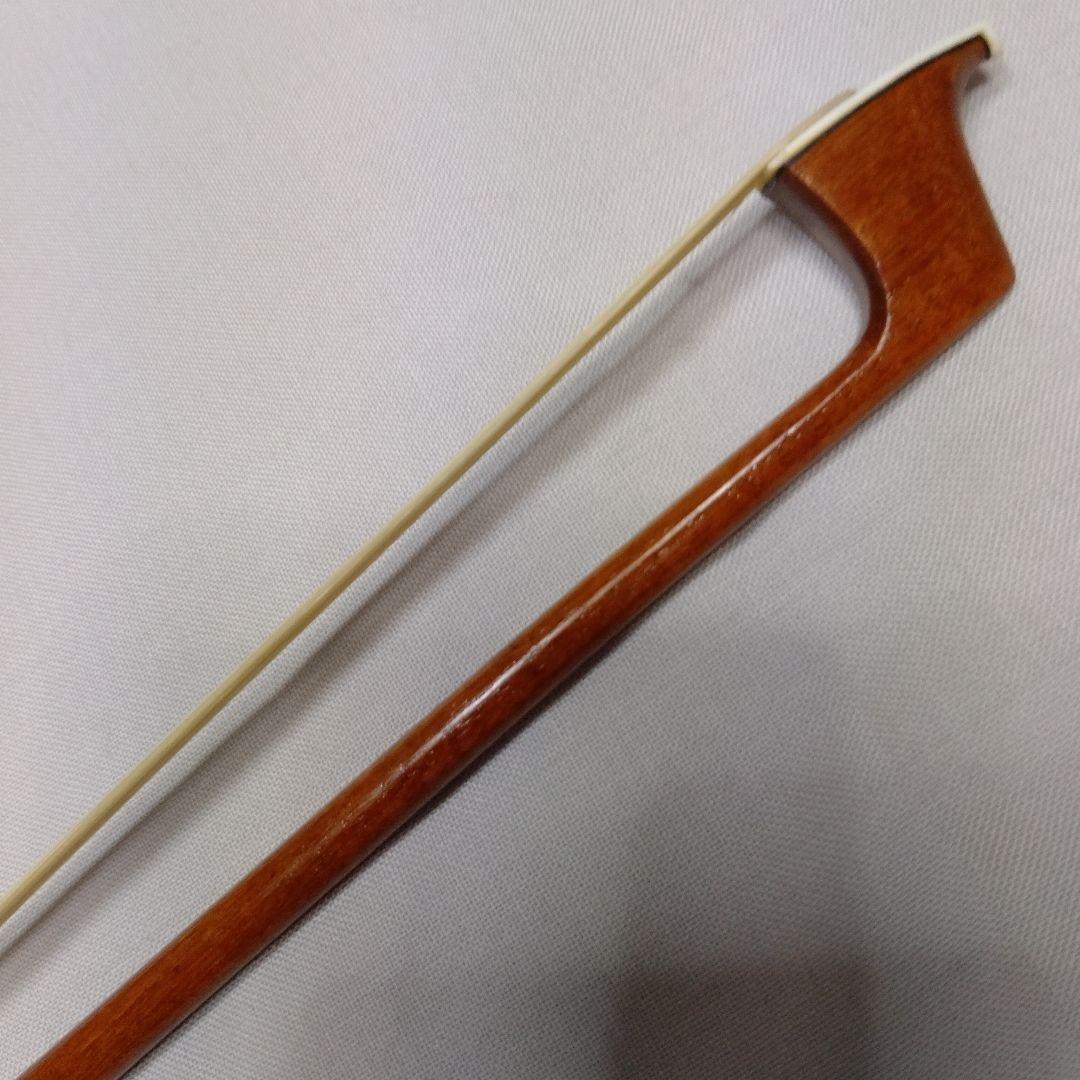 ♥️再値引しました♥️バイオリン4/4対応の新品杉藤の弓4/4です。