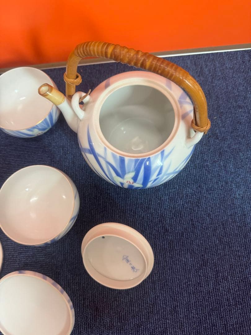 1702 深川製磁  菖蒲  茶器セット　急須1客　湯呑蓋付3客
