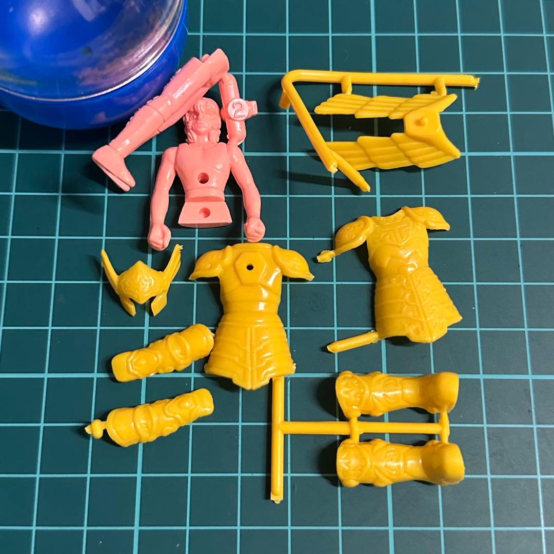 聖闘士星矢 消しゴム　ガシャポン　フィギュア　クロスアップ パート７　全6種