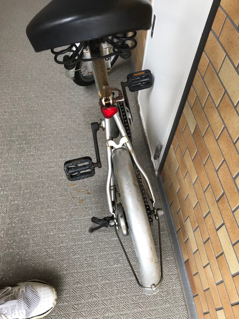 折りたたみ自転車 シルバー　引き取り限定‼️乗って帰れます‼️