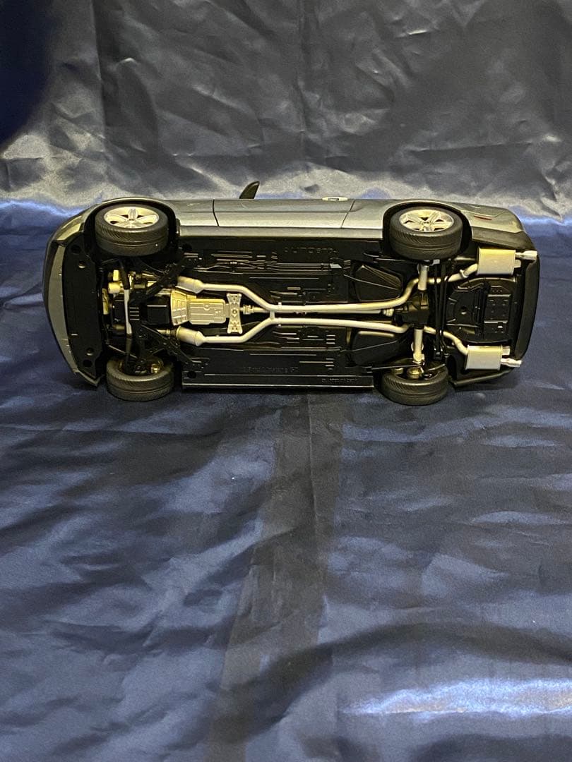 オートアート　絶版1/18 マスタングGT 2010 グレーメタリック　箱無し