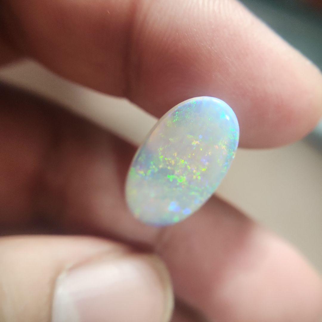 特大ギラギラ天然オパール 4.661ct