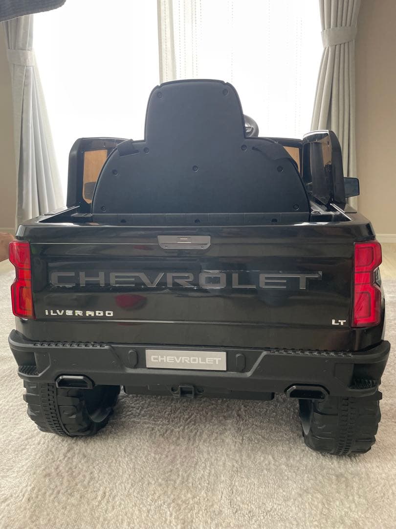 シボレーシルバラード　電動乗用ラジコン