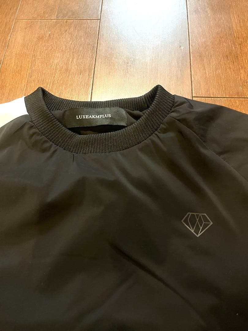 LUXEAKMPLUS トレーナー ブラック/ホワイト