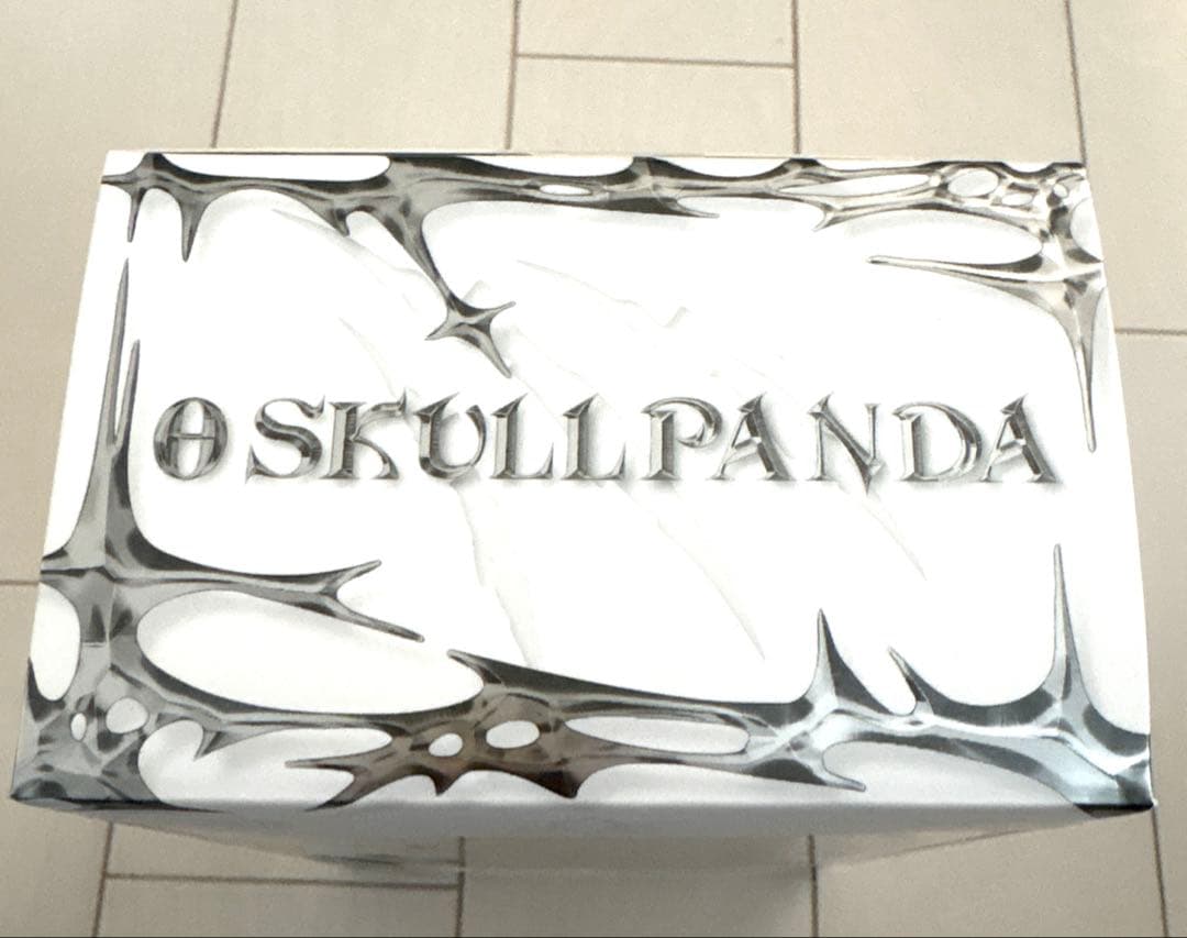 新品未開封‼️正規品　SKULL PANDA XGコラボ POPMART