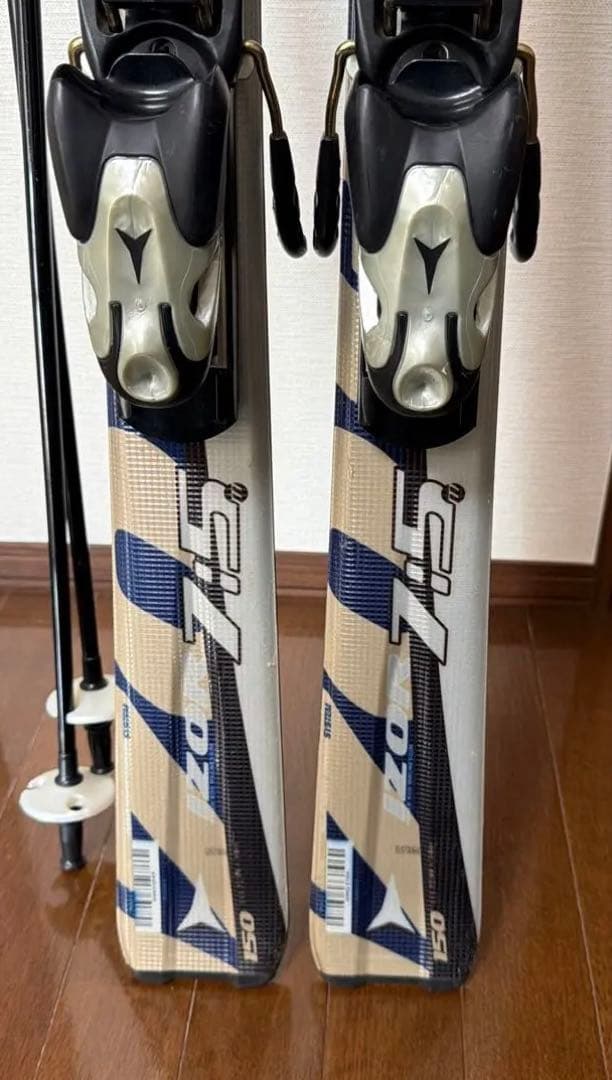 N*A様 ATOMIC IZOR 7:5 スキーとポールのセット