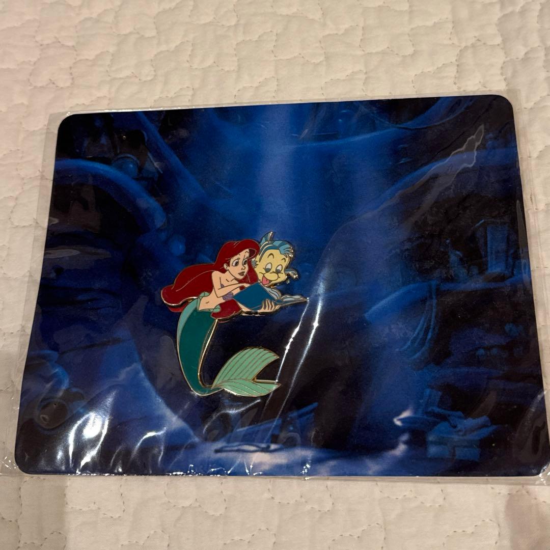 ディズニーリトルマーメイド　ピンバッジ　アリエル　フランダー　ピンズLE1000