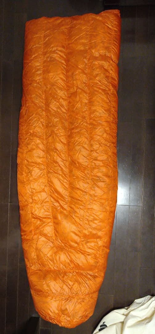 ENLIGHTENED EQUIPMENT Revelation 850 寝袋