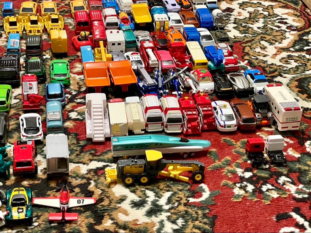 ジャンク品　ミニカー　約140台＋18台　まとめ売り