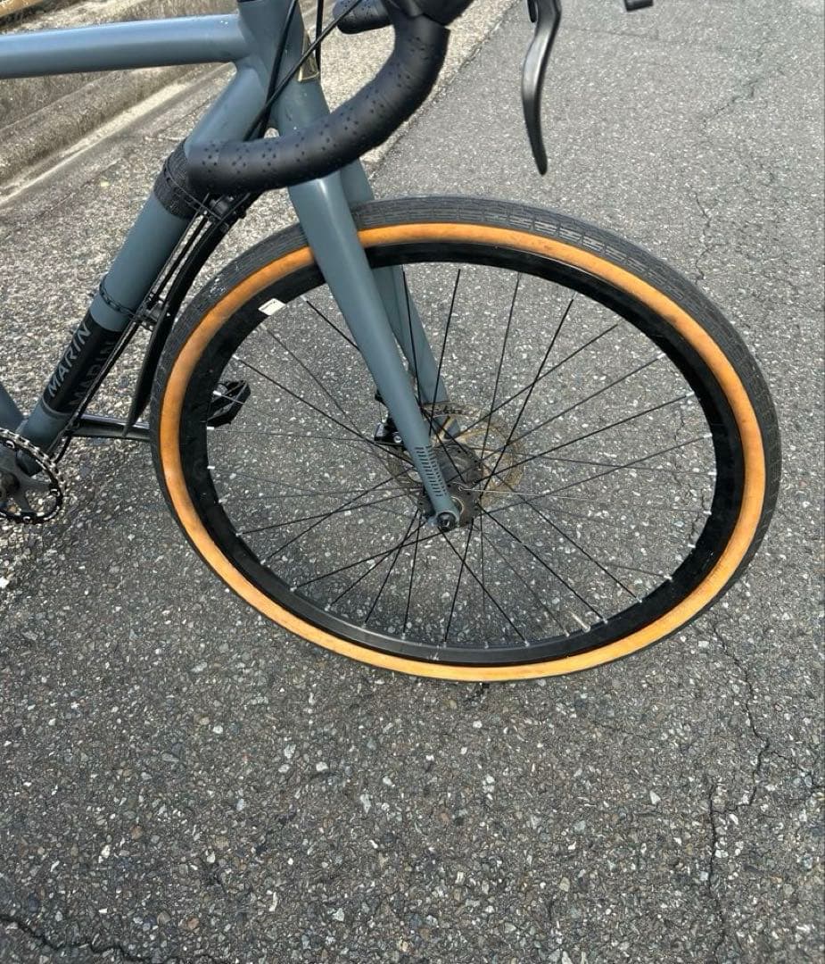 MARIN グラベルロード　ロンバード　LOMBARD 新品パーツ多用