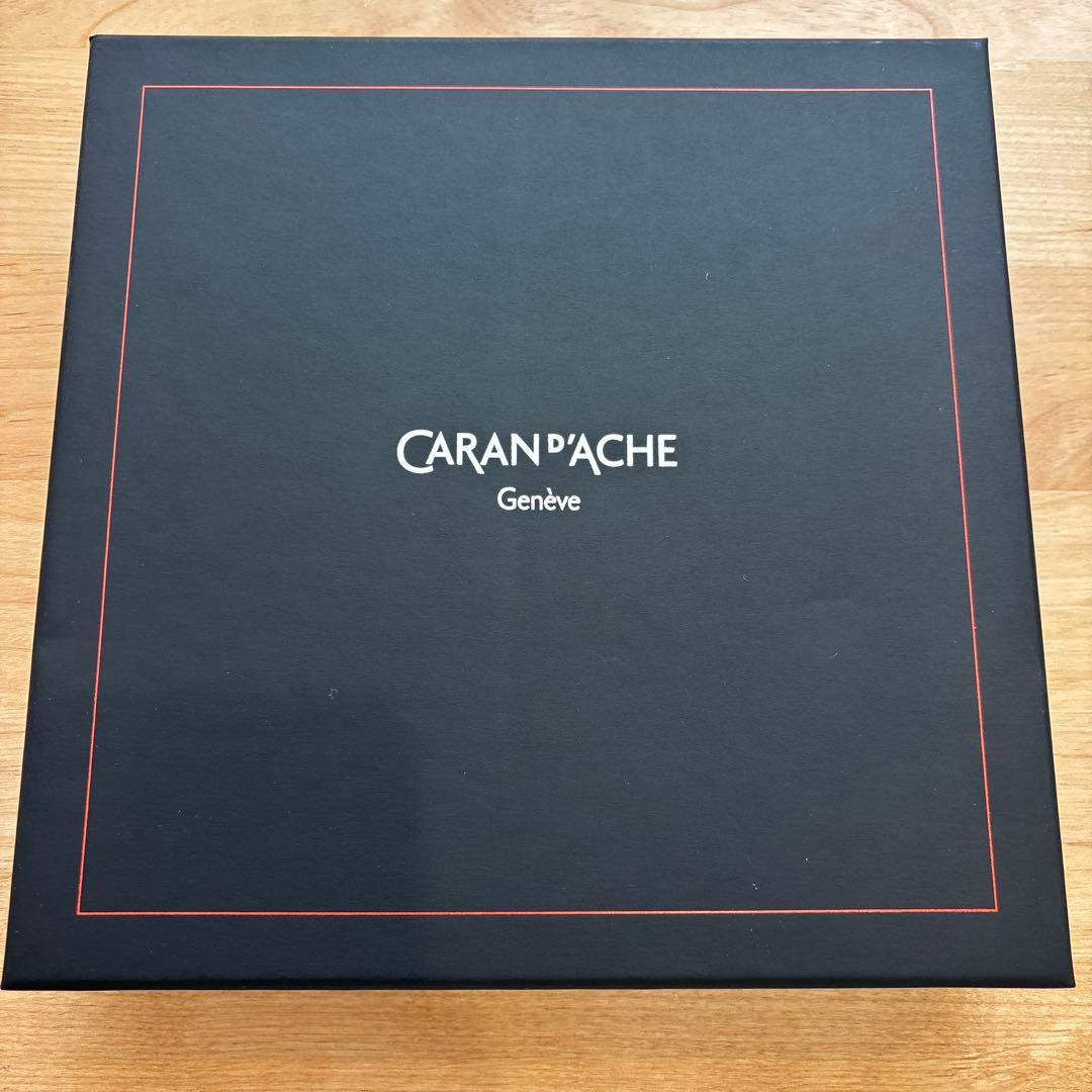 CARAN d'ACHE ボールペン 未使用