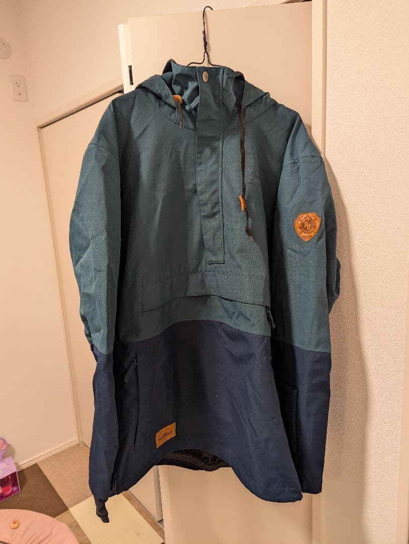 スノーボードウェア　AAHARDWARE　ダブルエー　プルオーバーパーカー