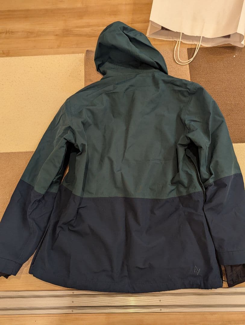 スノーボードウェア　AAHARDWARE　ダブルエー　プルオーバーパーカー