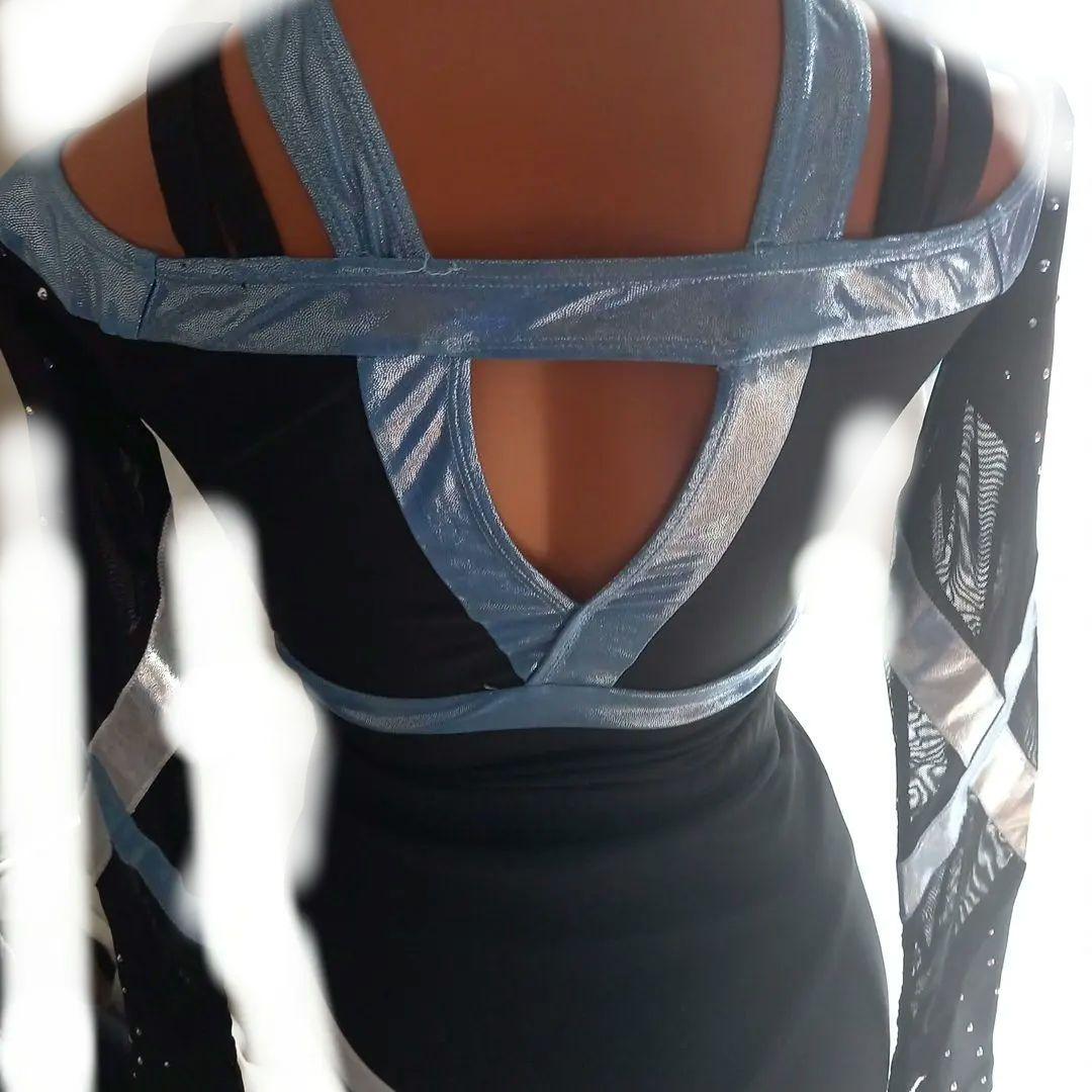 チアダンス衣装 スパンコール付き 黒と青