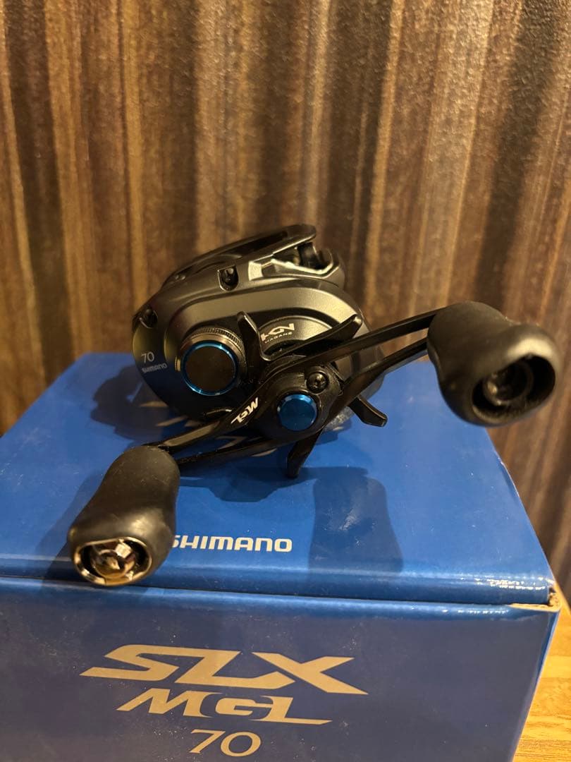SHIMANO SLX MGL 70 ベイトリール