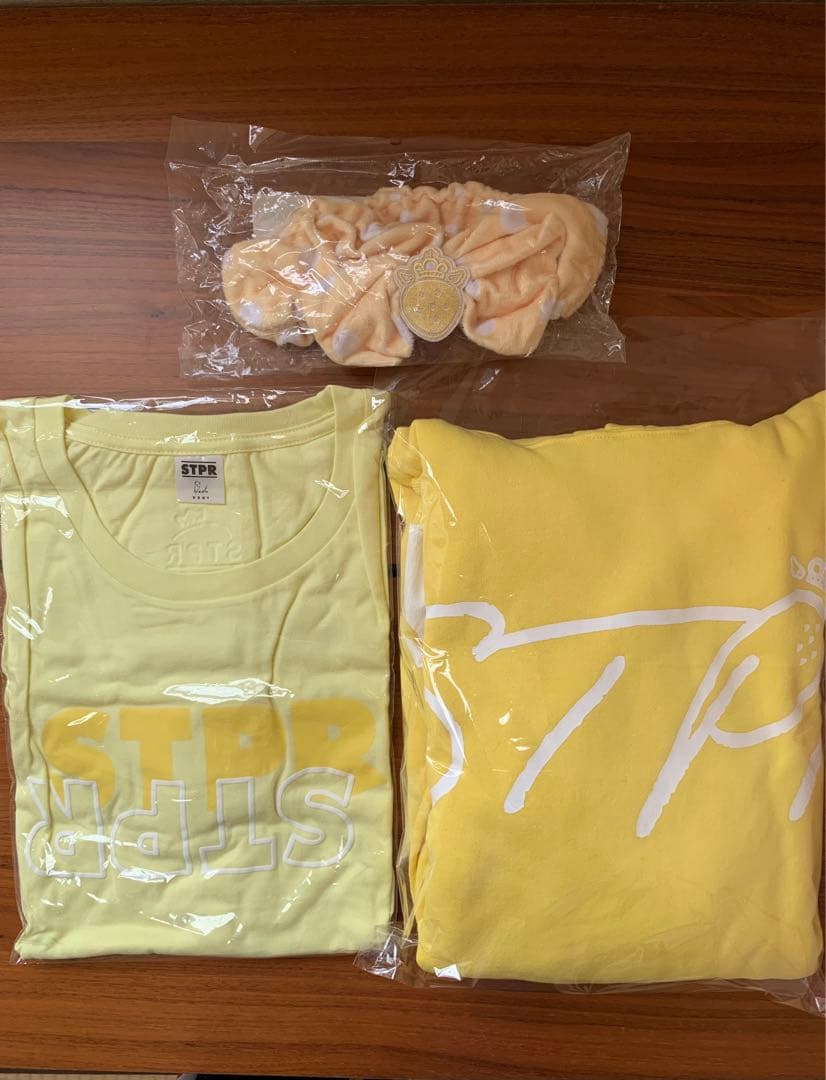 すとぷり　るぅとくん　パーカー　Tシャツなど