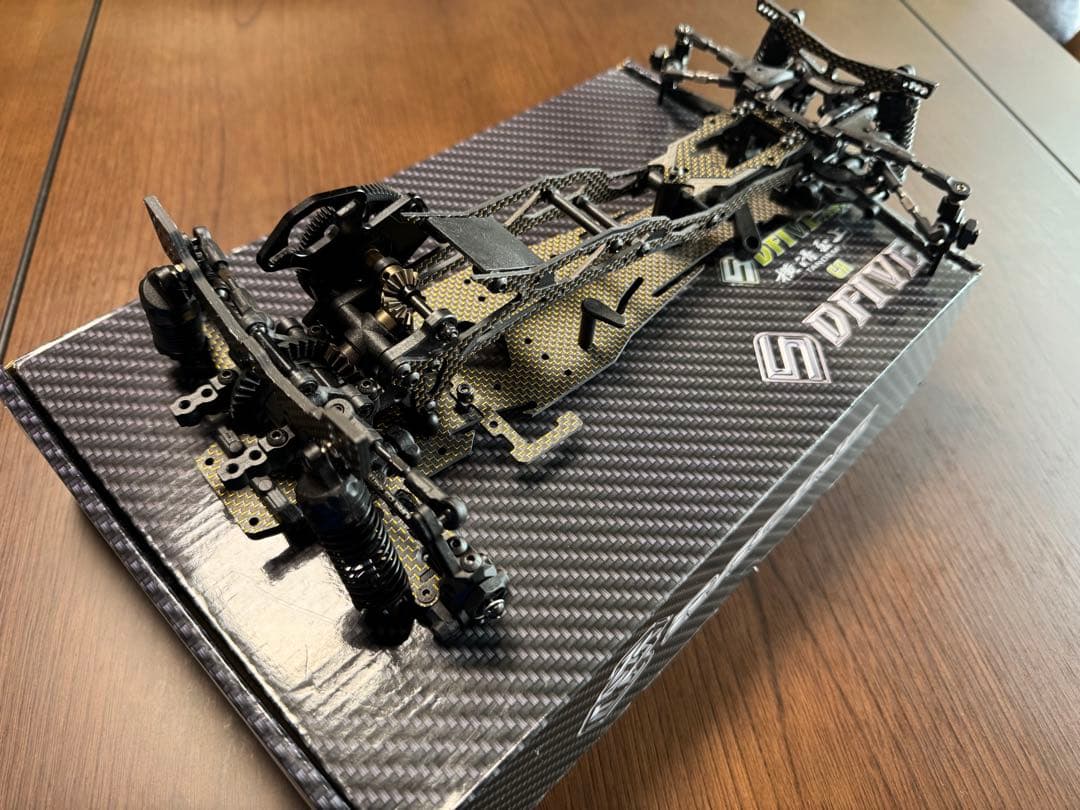 3レーシング　サクラD5MR 限定金カーボン　ReveDアルミナックル