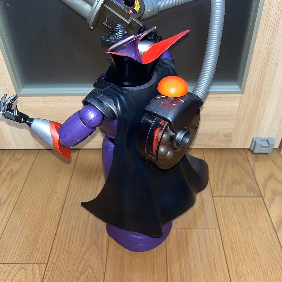 TOY STORY トイストーリー　ザーグ トーキング アクション フィギュア
