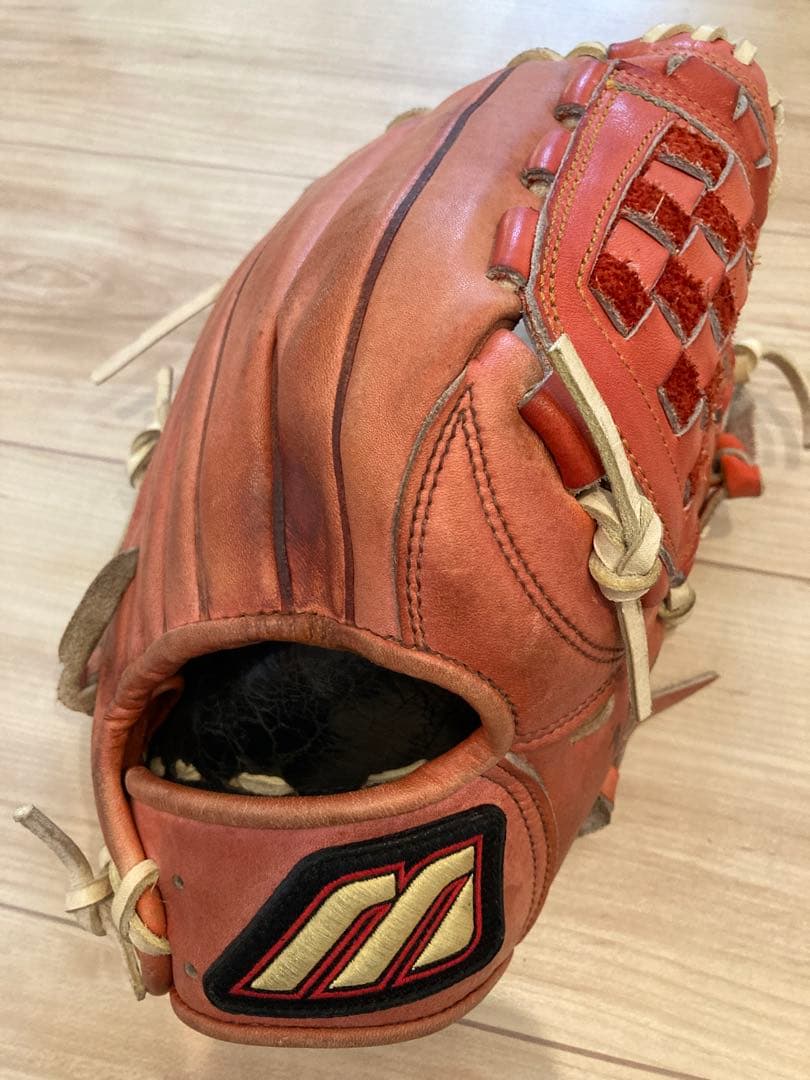 硬式グローブ　ビクトリーステージ　内野手　ミズノ
