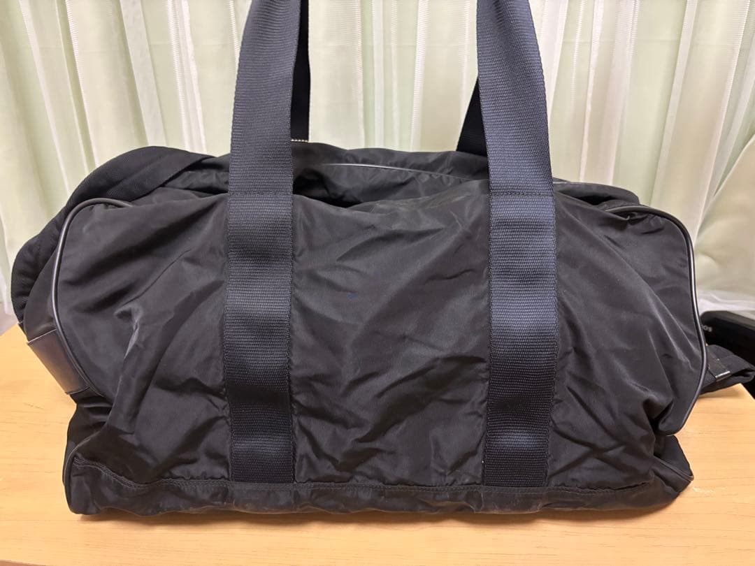 PRADA 黒 ナイロン ボストンバッグ　ショルダー付き　旅行バック