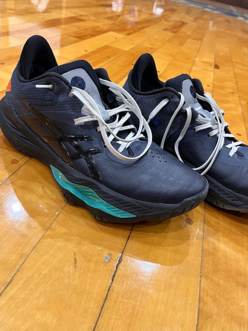 ASICS バスケットボールシューズ ブラック/グレー