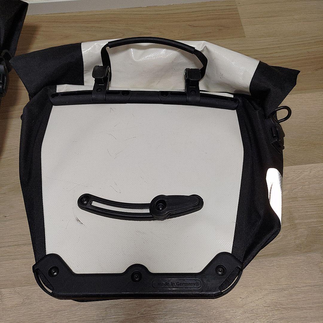 ORTLIEB CITY 防水サイドバッグ ホワイト/ブラック