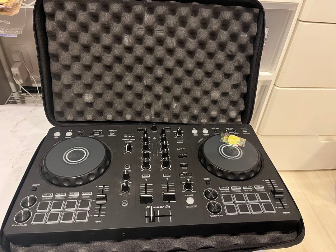 DDJ-FLX4 DJコントローラー Pioneer 　ケース付き