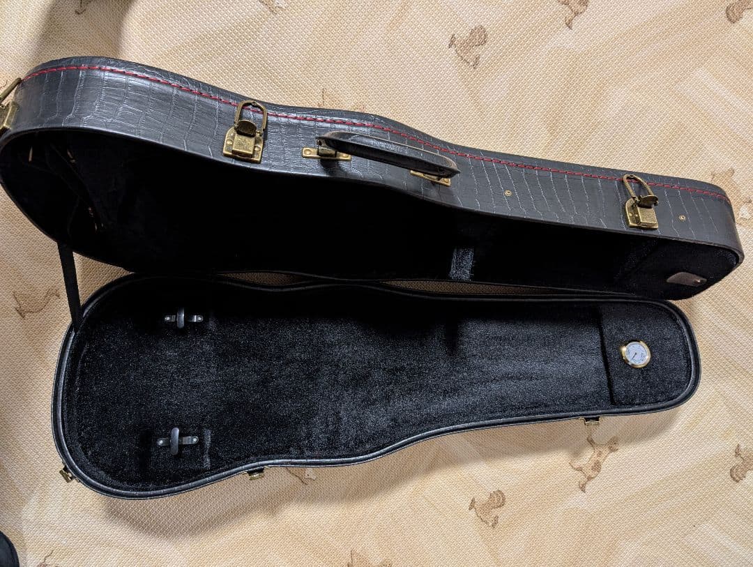 【新品】クロコダイル模様押し革製、木製バイオリンケース