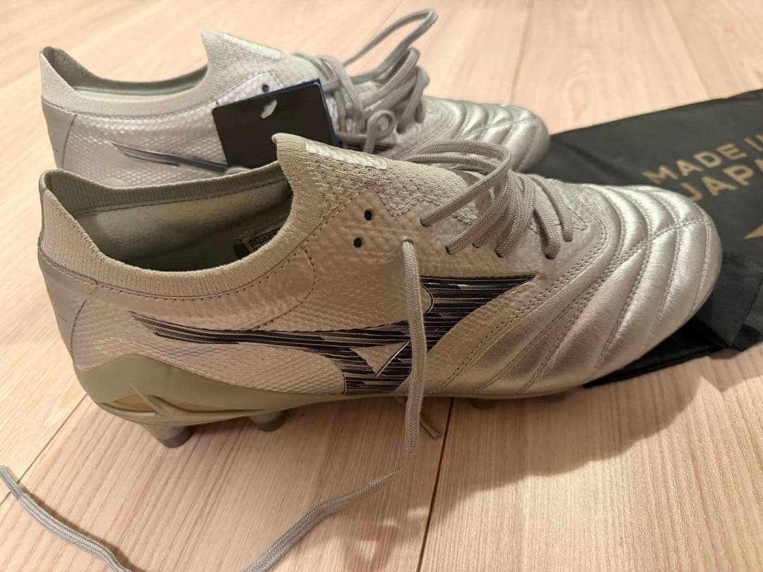 s*様 【24.5cm】Mizuno モレリアNEO 4 β