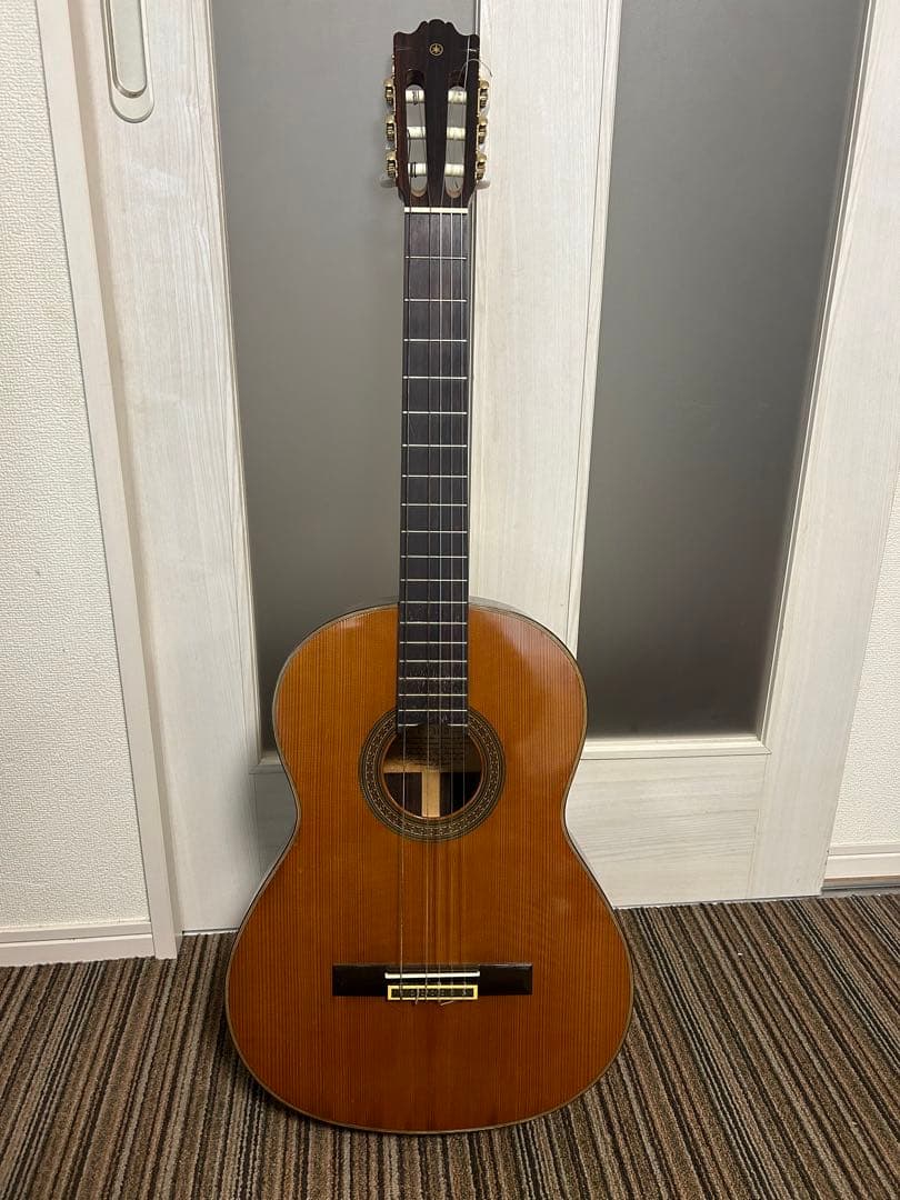 YAMAHA C-300 クラシックギターハードケース付き