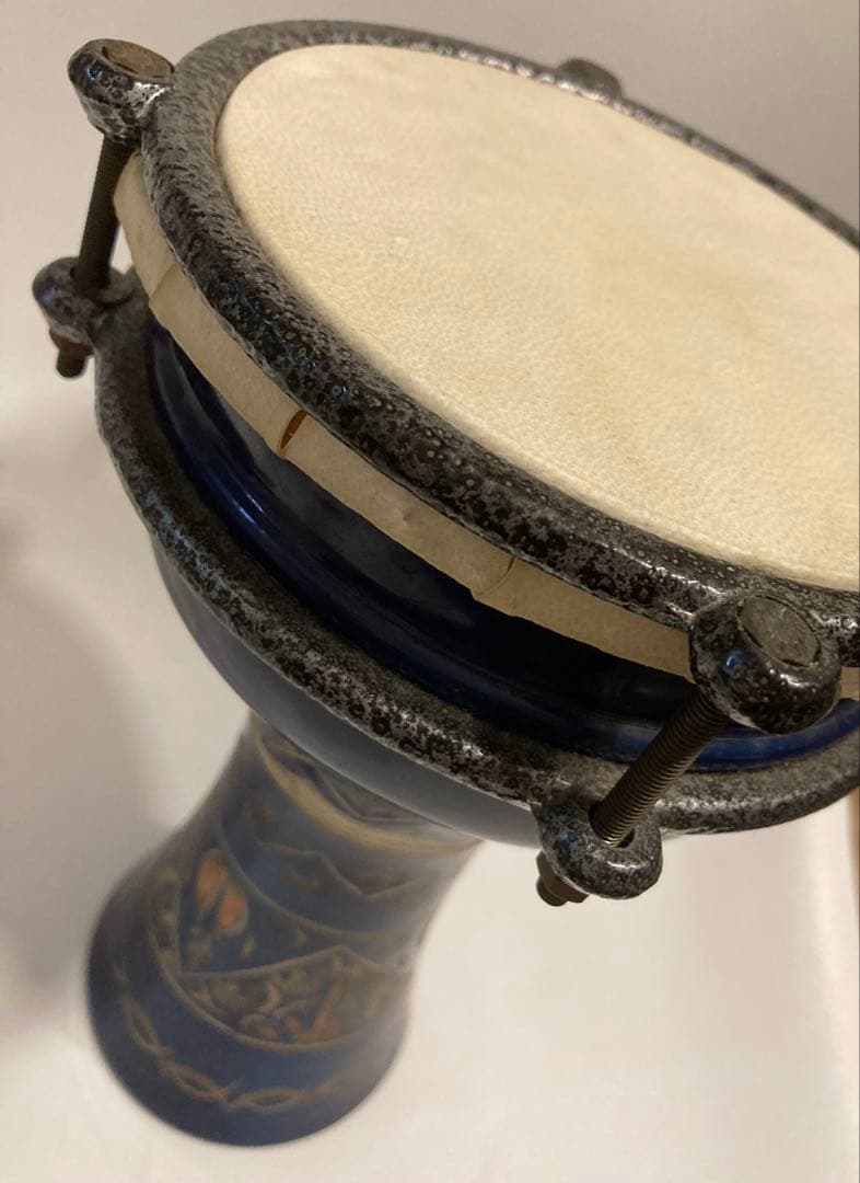 手彫り装飾　銅製　ダラブッカ　ミニサイズ　アンティーク楽器