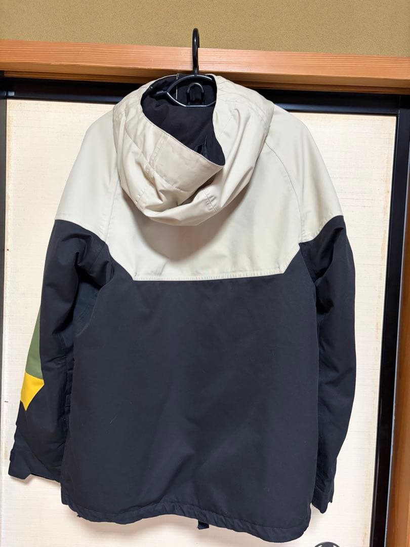 686 スノーボード ウェア ジャケット SIXEIGHTSIXSTATIC S