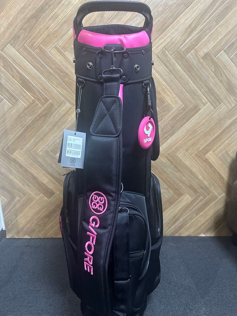 新品未使用☆G/FOREスタンド式キャディーバック　ブラックピンク