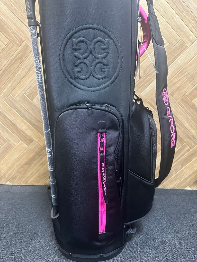 新品未使用☆G/FOREスタンド式キャディーバック　ブラックピンク