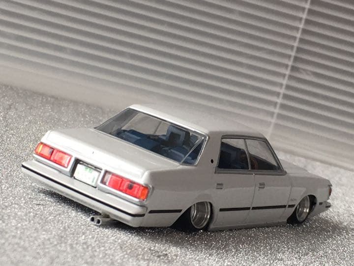 ミニカー　1/64 トミカ リミテッド　クラウン　改造