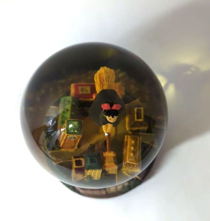 魔女の宅急便　ウォーターボール　スノードーム　キキ　コリコの街並み